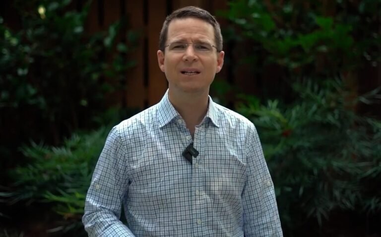 Ricardo Anaya anuncia exilio de México; dice que delitos que le imputan suman 30 años de cárcel