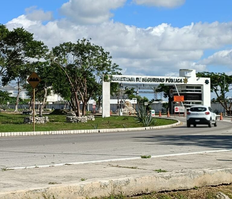 “Contratados para defender la plaza”, los detenidos por colgar mantas en Kanasín