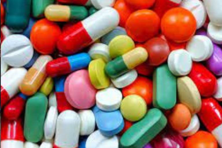 Narcotraficantes mexicanos comercializan drogas en TikTok y Facebook: DEA