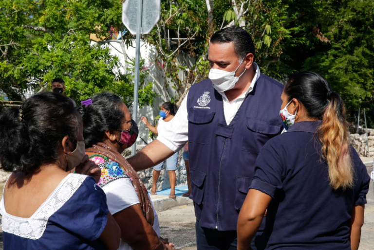 CAREM reconoce la labor de Renán Barrera en proteger y empoderar a mujeres victimas de violencia
