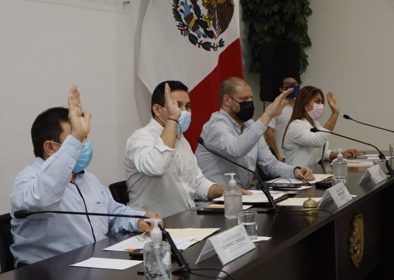 Escribanos temen fin de labores