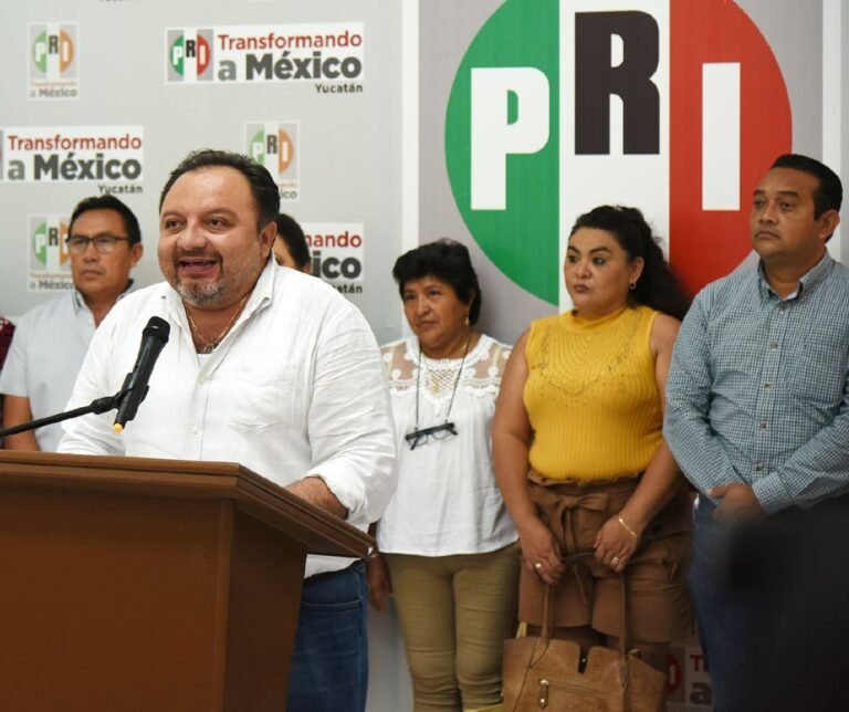 Piden la cabeza de Francisco Torres; lo acusan de ”traidor”