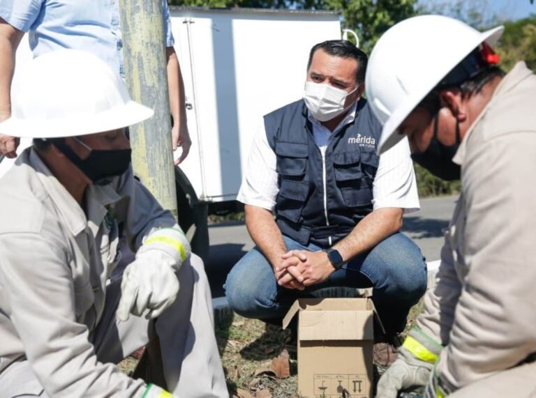 Reconocimiento a trabajadores de servicios públicos