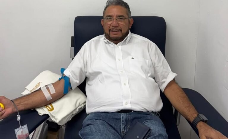 Cuestionan “acto altruista” de Alejandro Cuevas: acusan simulación y oportunismo político