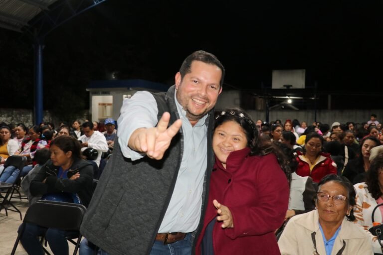 Crece la Ola Azul en Tizimín con Jorge Díaz Loeza: Compromiso y Unión en las Fechas Festivas