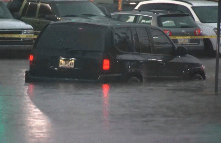 Inundaciones repentinas matan a dos personas en Nueva Jersey tras lluvias extremas