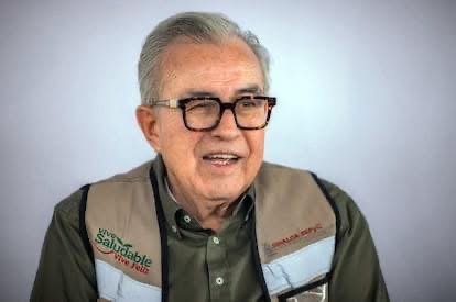 Rubén Rocha Moya acude a la FGR y niega vínculos con el crimen organizado